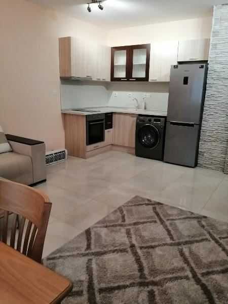 Дава се под наем Двустаен апартамент в София, Надежда 1 - 81 кв.м за 398.82 € - Снимка #4