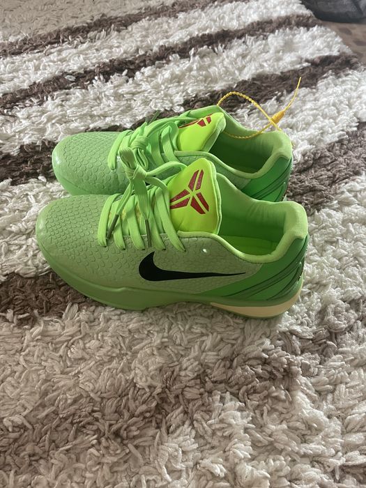 спортивные кроссовки 41 размер новый