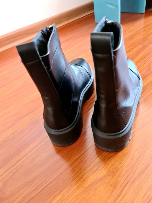 Продам ботинки на широкую ногу