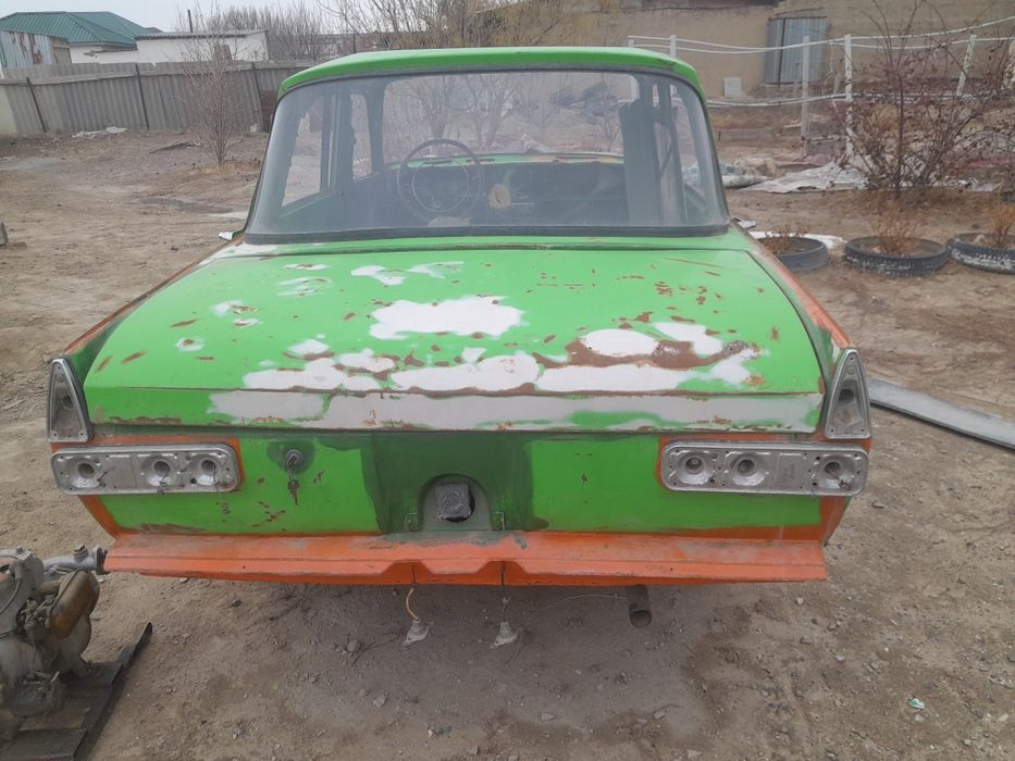 Москвич продам на запчастям
