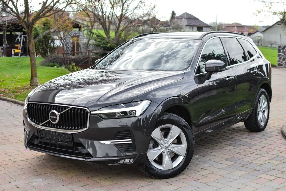 Volvo XC 60 VirtualCockpit Matrix-LED 197 cp 4x4 Camera Video Core Edition Navi
