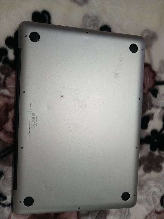 Vând laptop MacBook  pro
