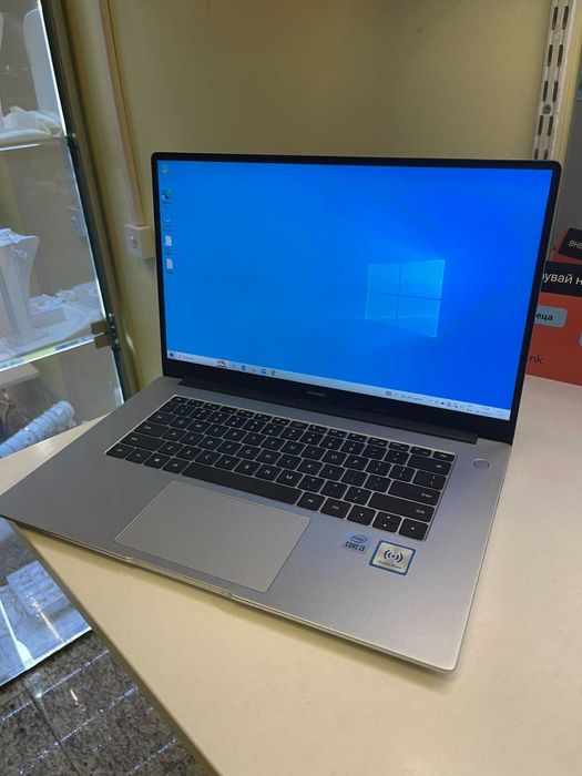 Лаптоп Huawei Matebook D15