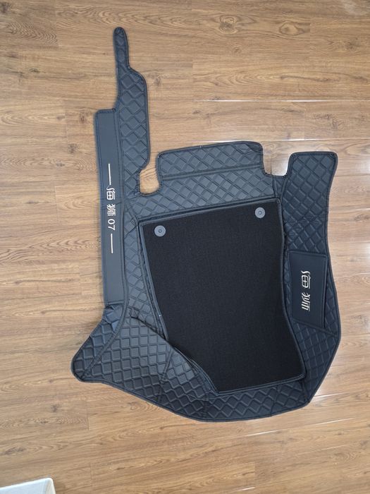 Продам полики на BYD sealeon 7