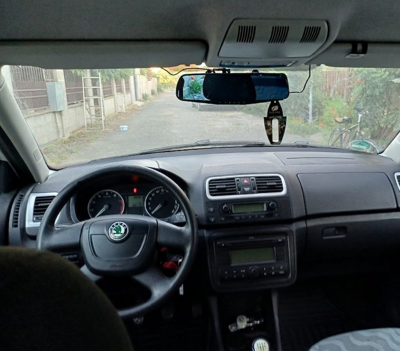 Vând skoda fabia