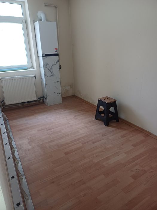 Spatiu( Casa P+E), Central, de vanzare zona Schmith!