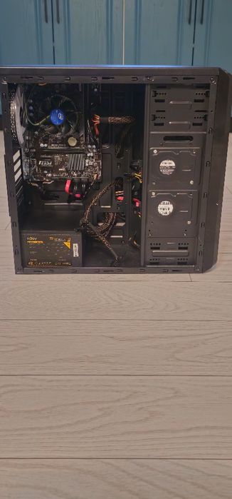 Vând PC + placă video (nefuncțională)