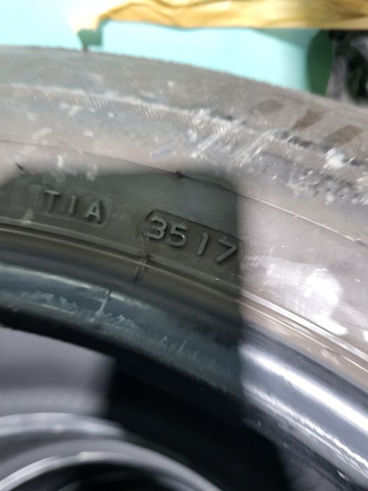 4 бр зимни 235/60/18 Bridgestone