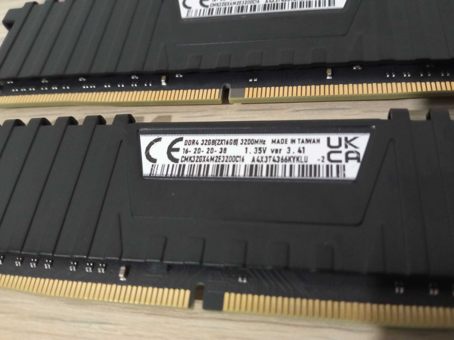 Memorie Ram 64 GB KIT 4 module cate 16GB fiecare DDR4 3200MHz DUAL sau QUAD CHANNEL 16gb 32gb 64gb CORSAIR VENGEANCE LPX GAMING DESKTOP WORKSTATION