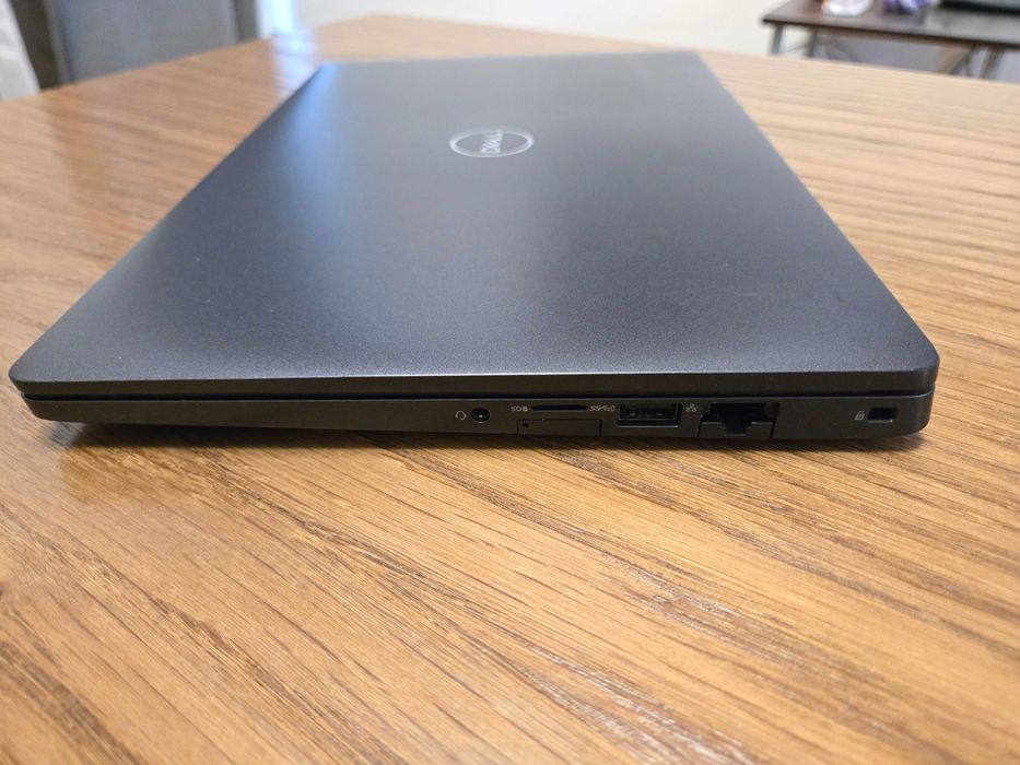 Dell Latitude 5300 - 13'' i5 8265U, 8GB RAM, 120 GB SSD