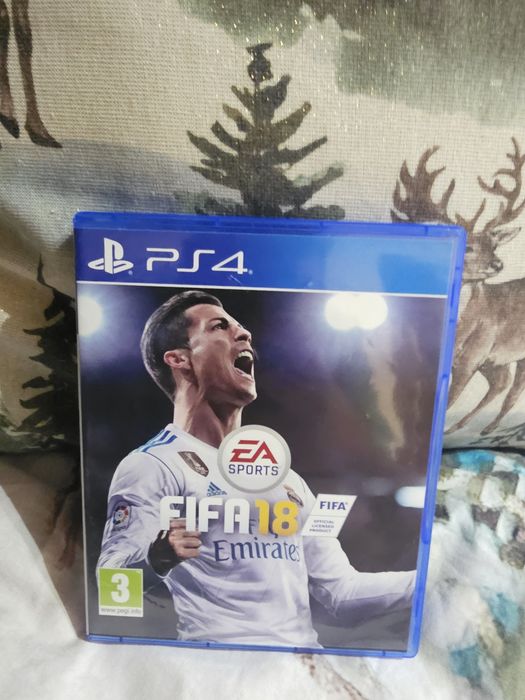 Vând FIFA 18,20,21