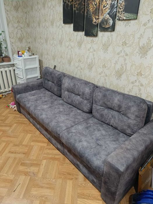 Продам диван угловой