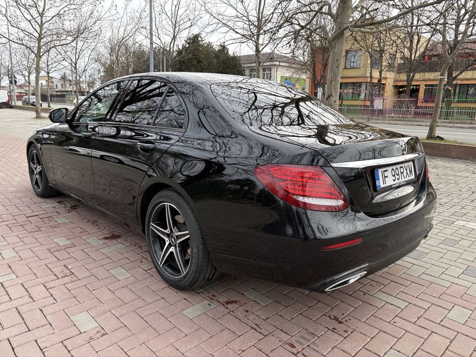 Mercedes Benz E220