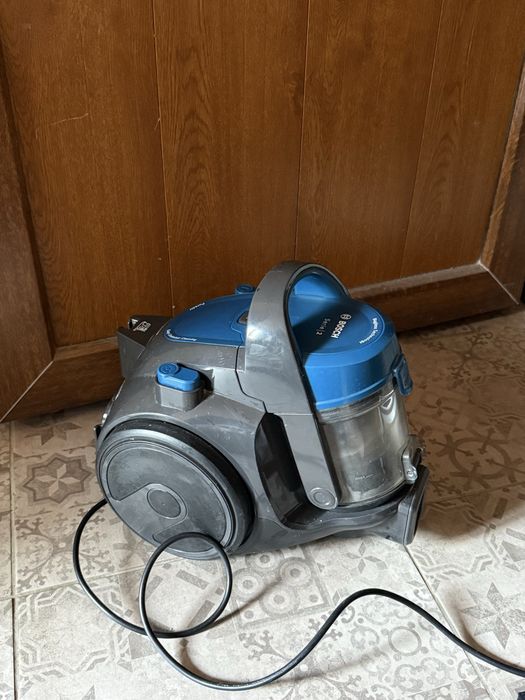 Пылесос Bosh Serie 2