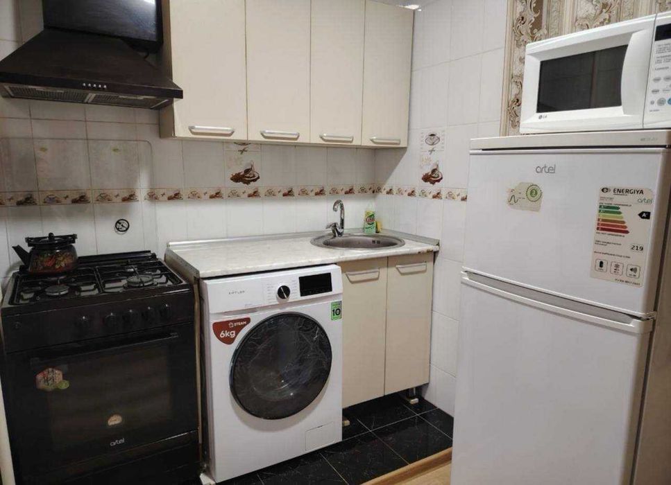 Ц-4  1в2х-комнатная  2ой этаж   /ор-р кафе Плов