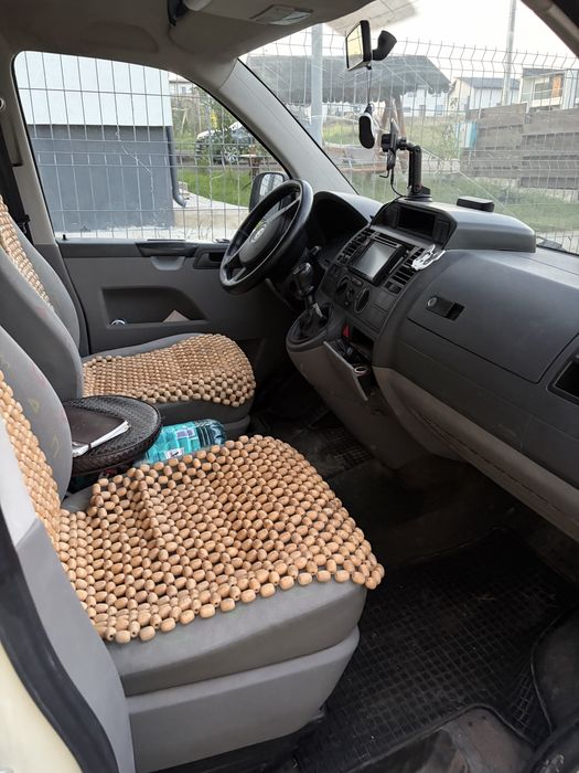 Volkswagen Transporter T5 varianta lunga