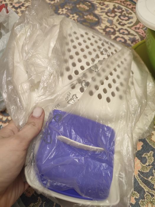 Посуда Tupperware,