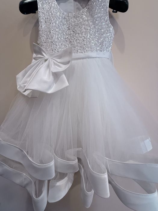 Платье праздничное девочкам