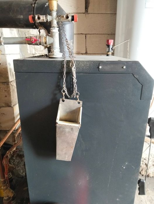Vând diverse lucruri pentru abator sau măcelarie