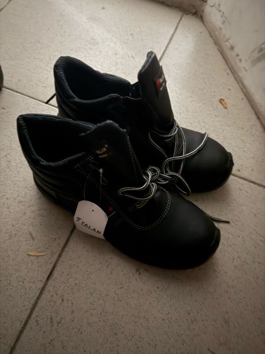 Рабочая обувь осення плотная