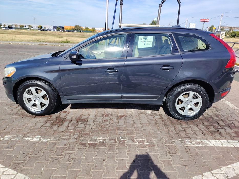 VOLVO XC60 2010 — imagine 5