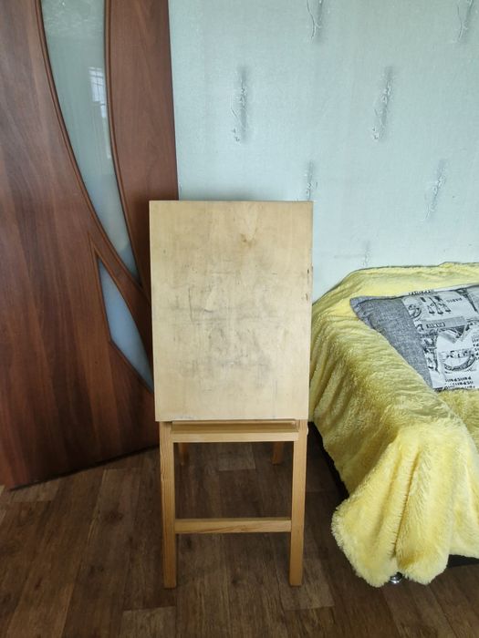 Продам мольберт б/у