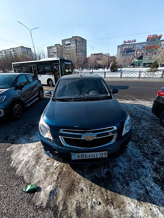 Машину продам ...