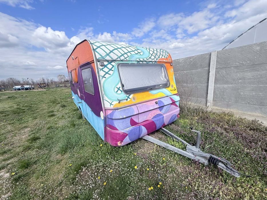 Food truck Rulota pentru evenimente rugi complet echipata