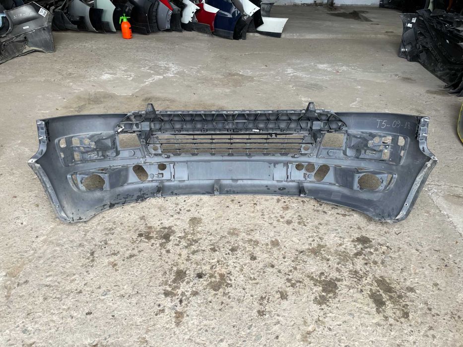 Предна броня за VW Transporter caravelle multivan T5  2009-2015г 2бр