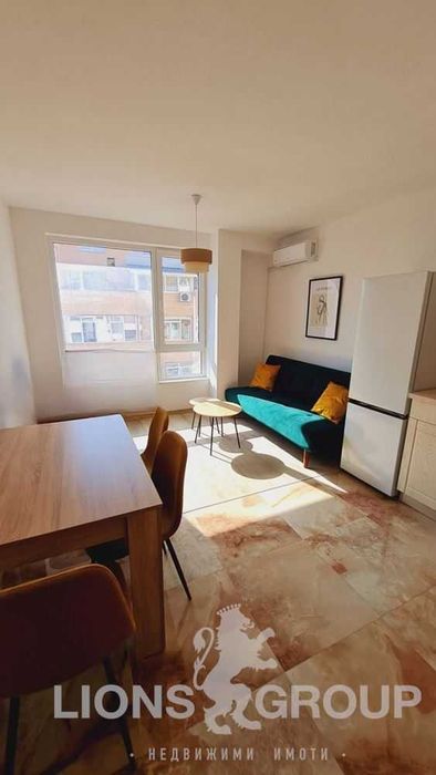 Дава се под наем Тристаен апартамент в Варна, Възраждане 1 - 77 кв.м за 612 € - Снимка #3