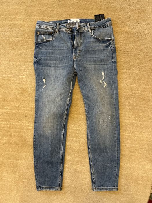 Blugi ZARA marimea: EUR 42, US 32