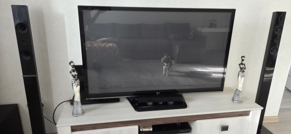 Продам телевизор LG