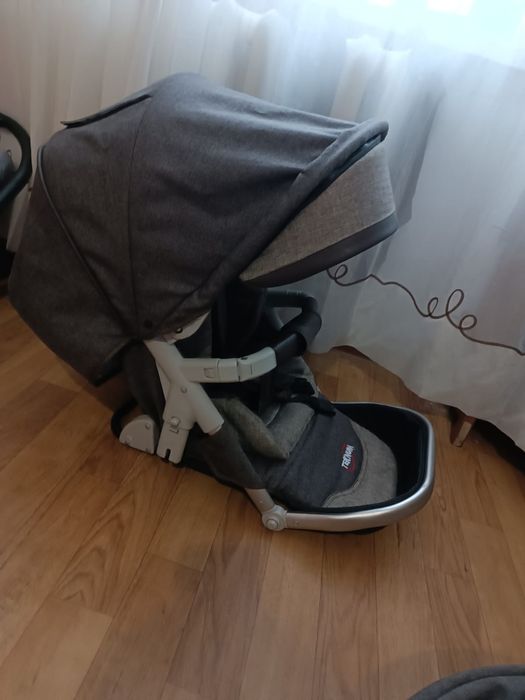 Продам каляску 3в1