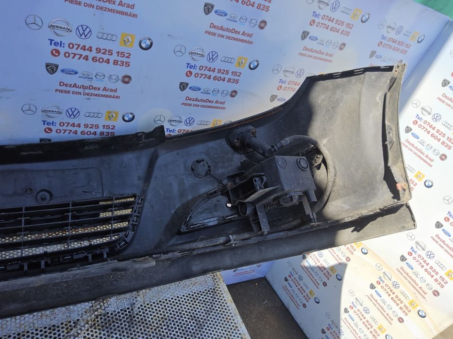 Bara fata Opel Astra H cu spălătoare faruri si proiectoare ceață neagră negru