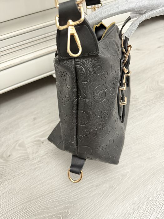 Geanta Guess 30x21