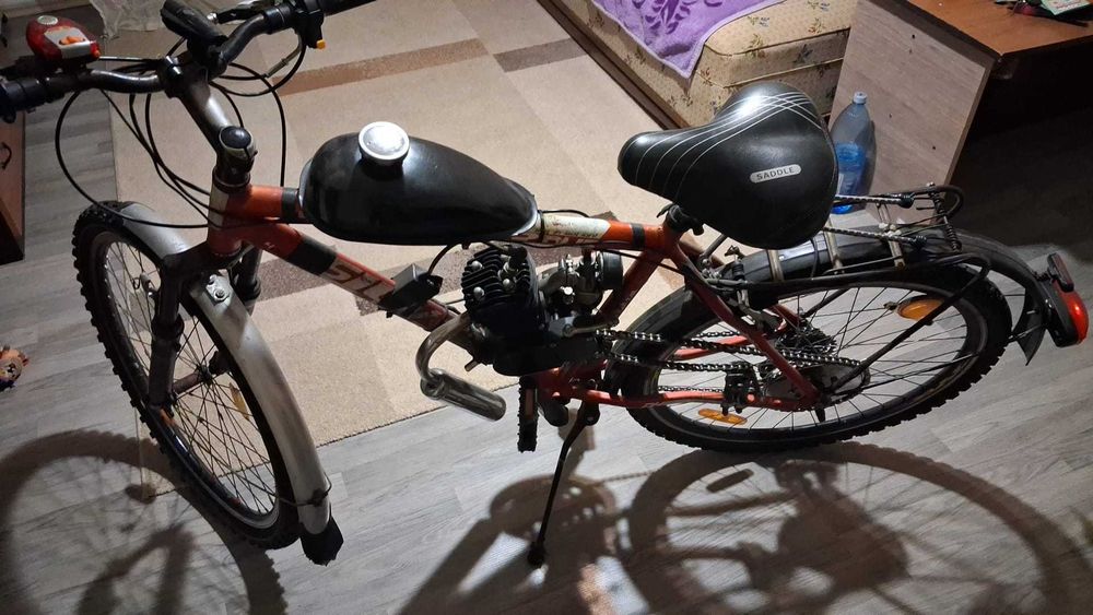 Bicicleta cu motor