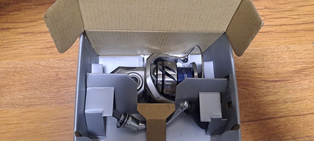 Макара Shimano Stradic 2500 FM