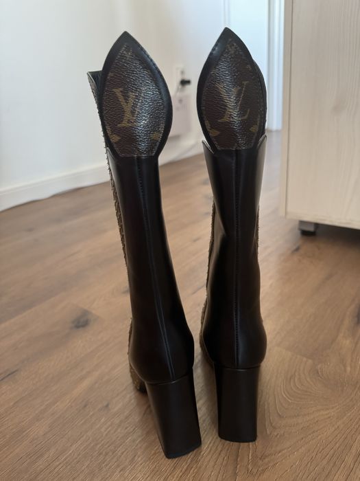 Cizme Louis Vuitton