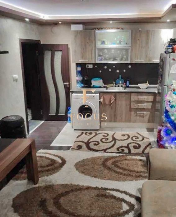 Продава се Етаж от къща в Пловдив, Прослав - 180 кв.м за 1023 €/кв.м - Снимка #1