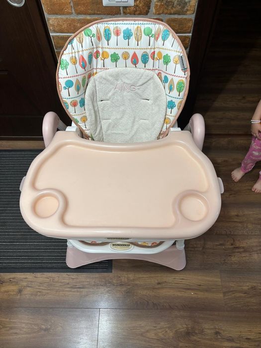 Scaun de masă bebeluși