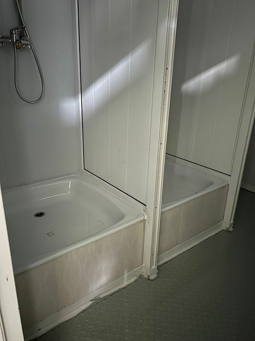 Контейнер с душевой, туалетом, санузел