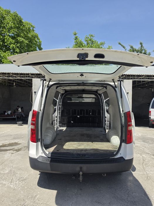 Hyundai grand starex yuk furgon 2 tona