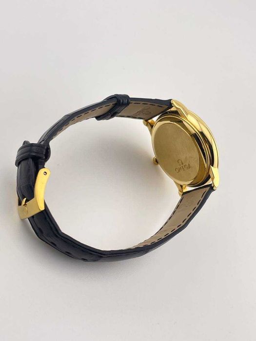 Часы Omega De Ville