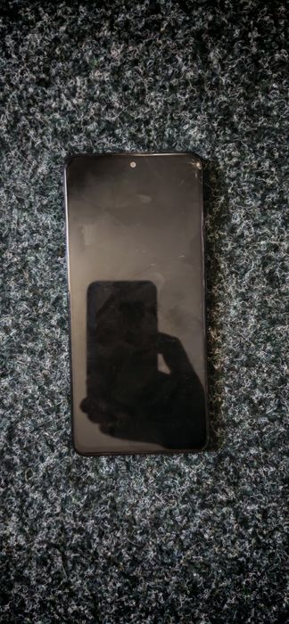 iPhone, Xiaomi pentru piese