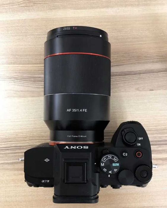 Samyang 35mm 1.4 sony e