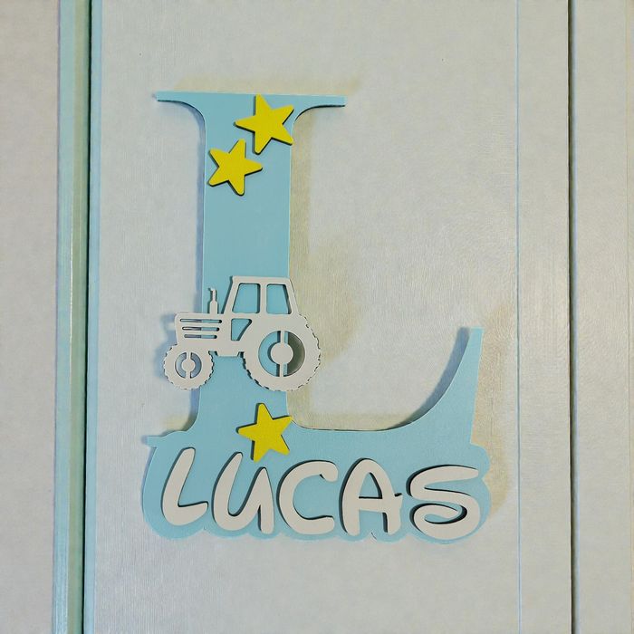 Decoratiuni personalizate lemn camera copilului nume si rama foto