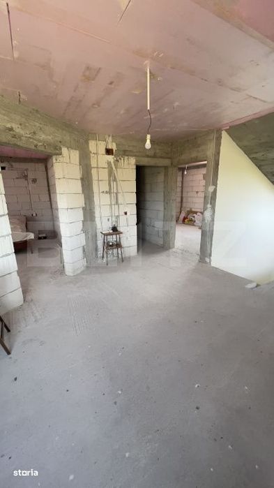 Casa P+1+M, 258 mp, teren 2.000 mp, zona Crucisoara