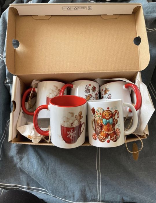 Set 5 Christmas mugs