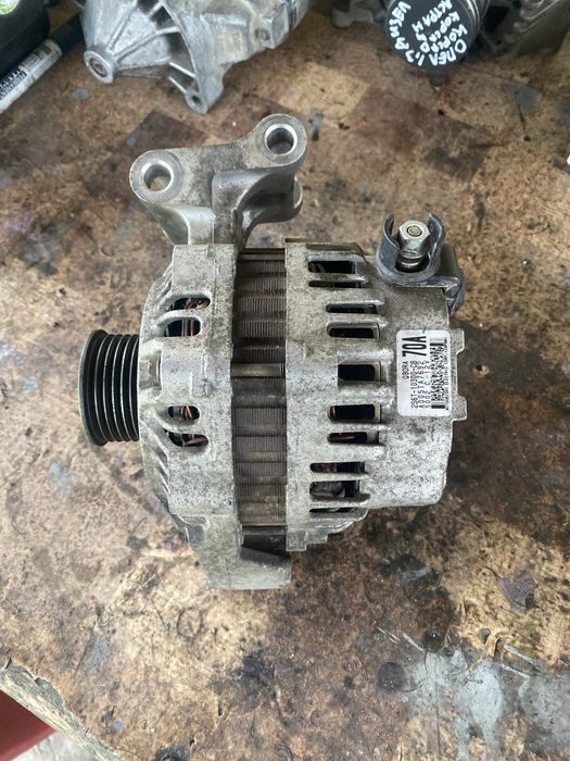 Алтернатор/ Генератор за форд фиеста 1.25 / 75кс