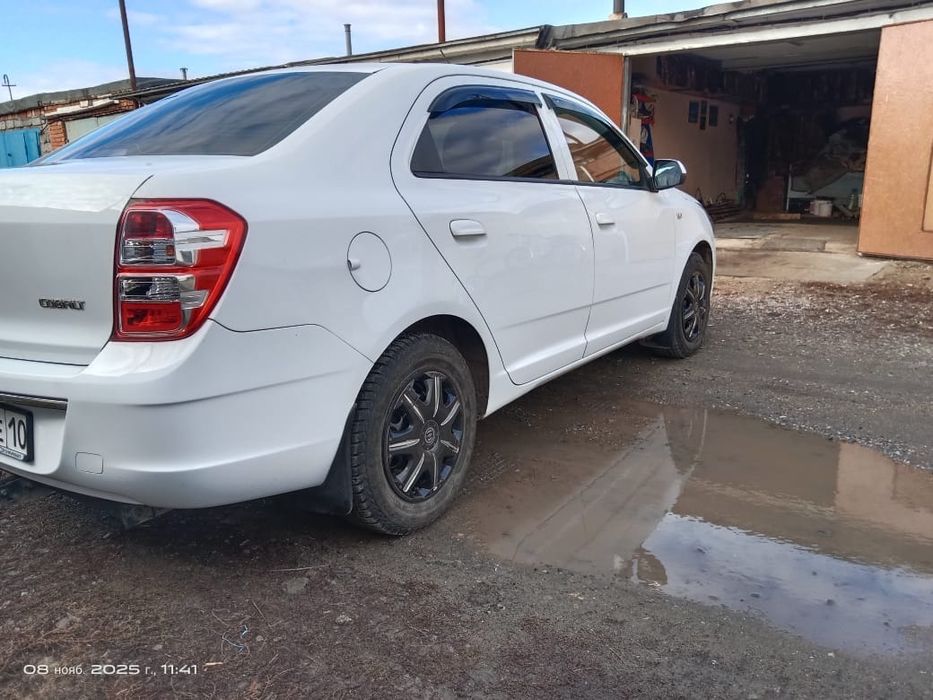 Продам шевроле кобальт